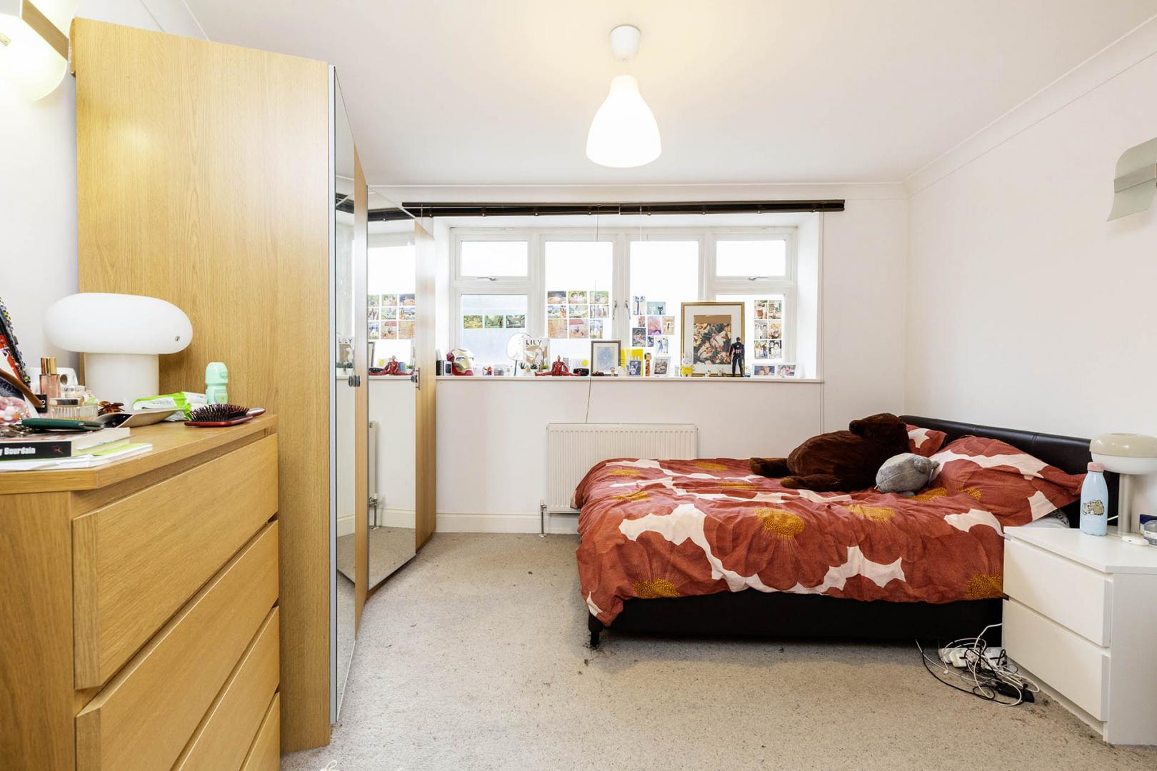 Modern Apartment Portnall Road, Maida Vale